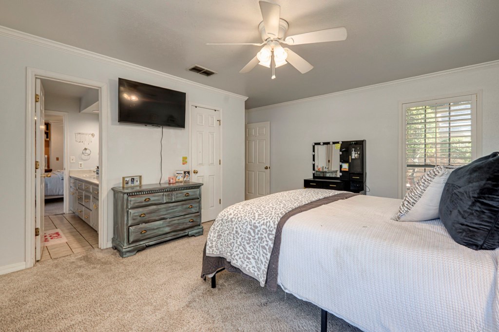4461 Hackberry Court, Midland, Texas image 33