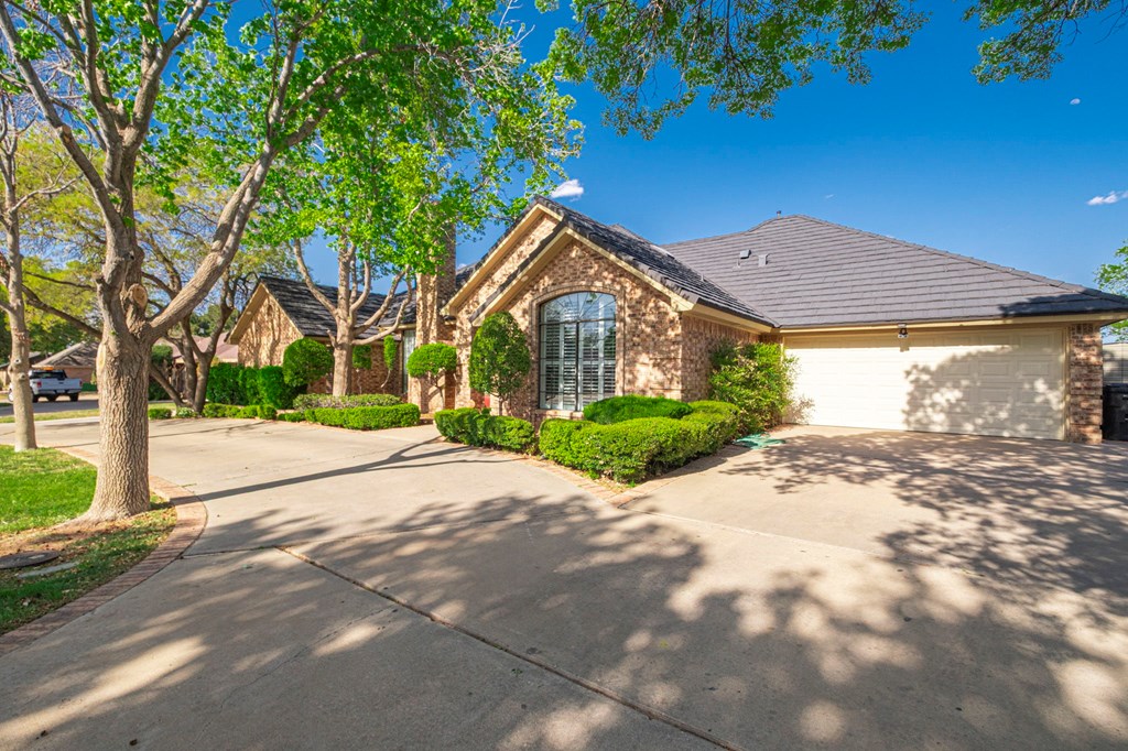4461 Hackberry Court, Midland, Texas image 4