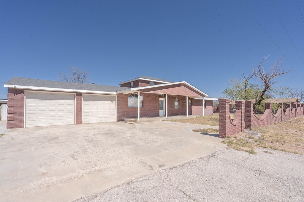5808 W Morris St, Odessa, Texas image 2