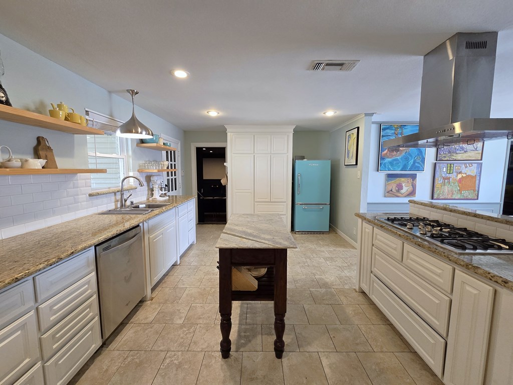 1200 W Cuthbert Ave, Midland, Texas image 10