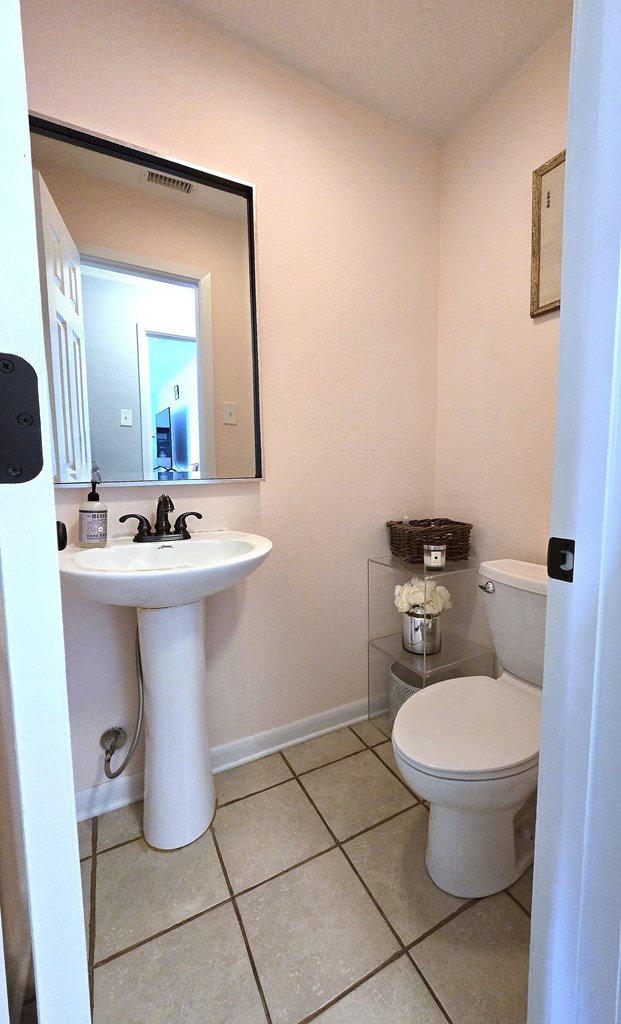 1200 W Cuthbert Ave, Midland, Texas image 29