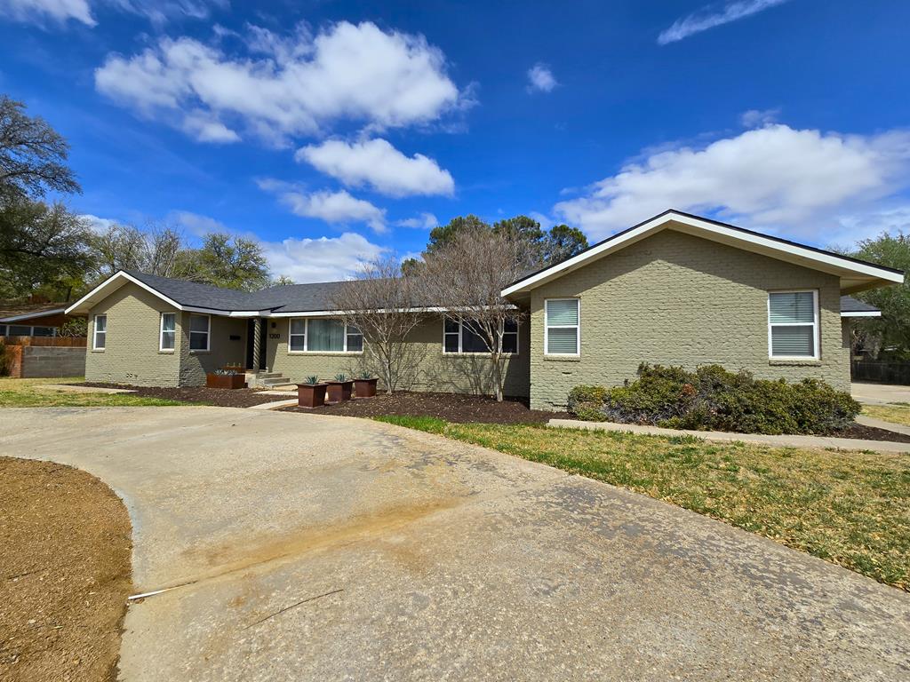 1200 W Cuthbert Ave, Midland, Texas image 1