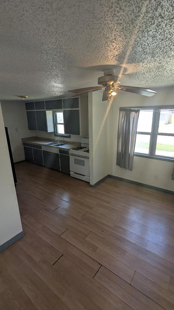 408 33rd St, Snyder, Texas image 4