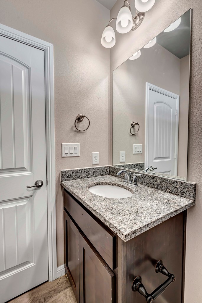 806 Revere Place, Midland, Texas image 27