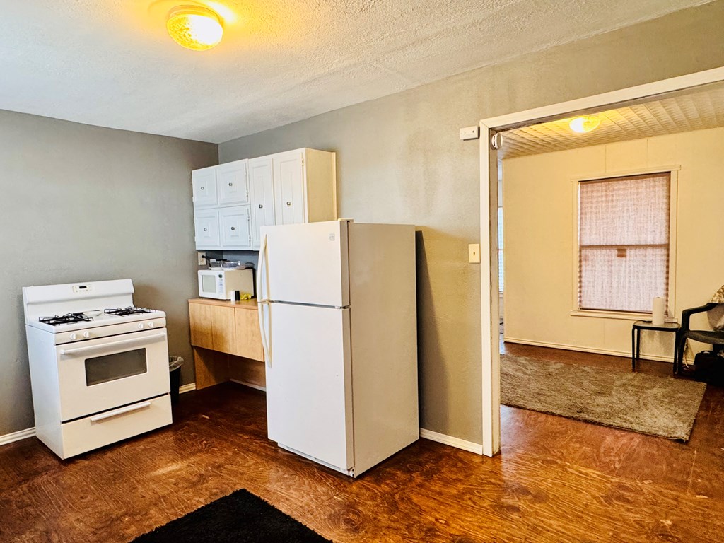 404 N Gillis St, Fort Stockton, Texas image 8