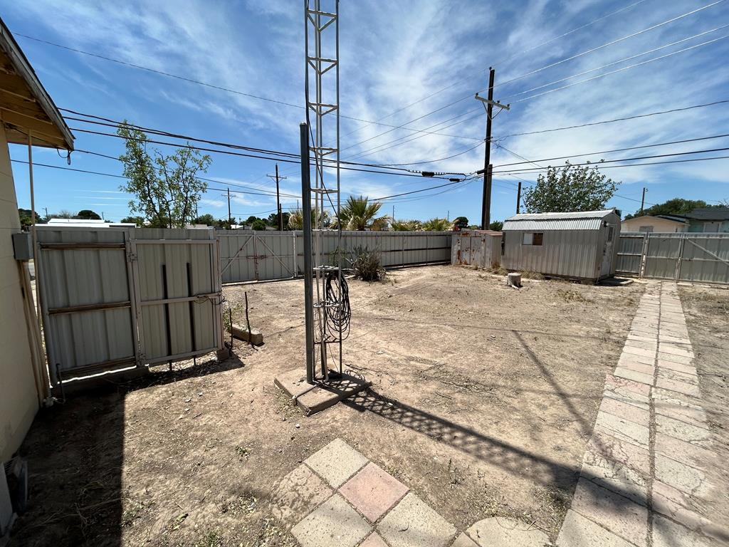 1801 N Texas St, Fort Stockton, Texas image 27