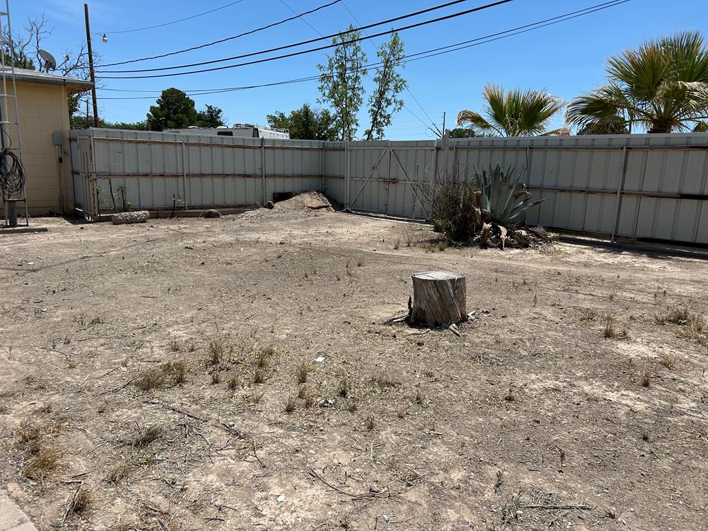 1801 N Texas St, Fort Stockton, Texas image 32