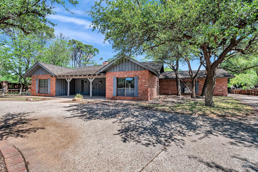 2 Chevy Chase, Big Spring, Texas image 1