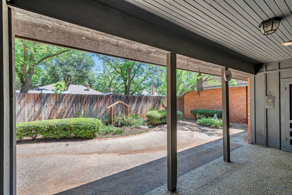 2 Chevy Chase, Big Spring, Texas image 35