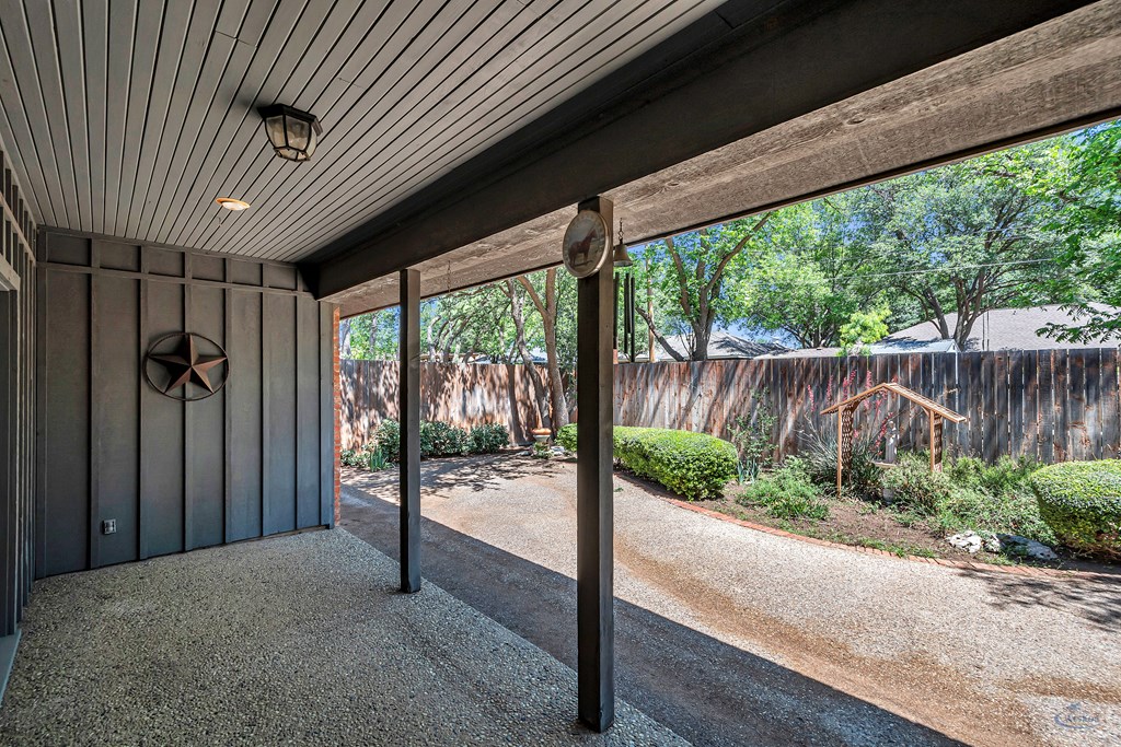 2 Chevy Chase, Big Spring, Texas image 34
