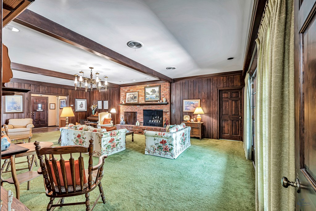 2 Chevy Chase, Big Spring, Texas image 7