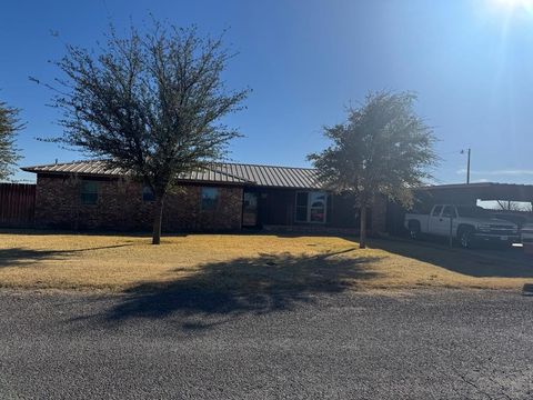 Homes For Sale - 2125 W Lamar Ave<br/> Pecos County, Fort Stockton, TX 79735