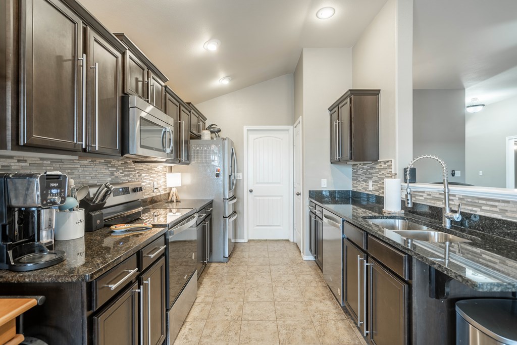809 Nolan Ryan Dr, Midland, Texas image 7