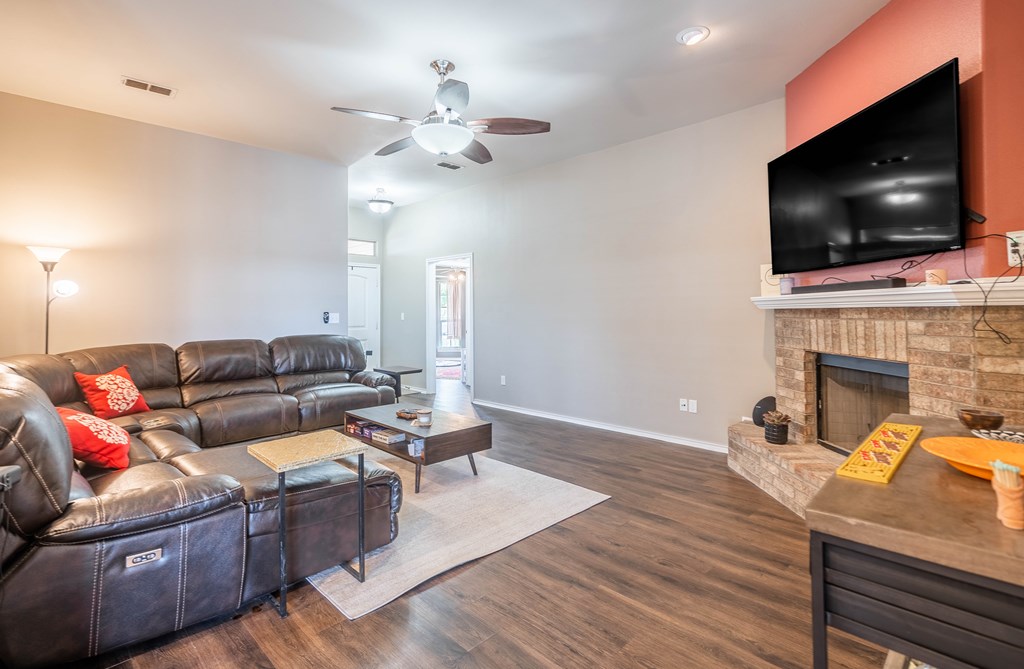 809 Nolan Ryan Dr, Midland, Texas image 4