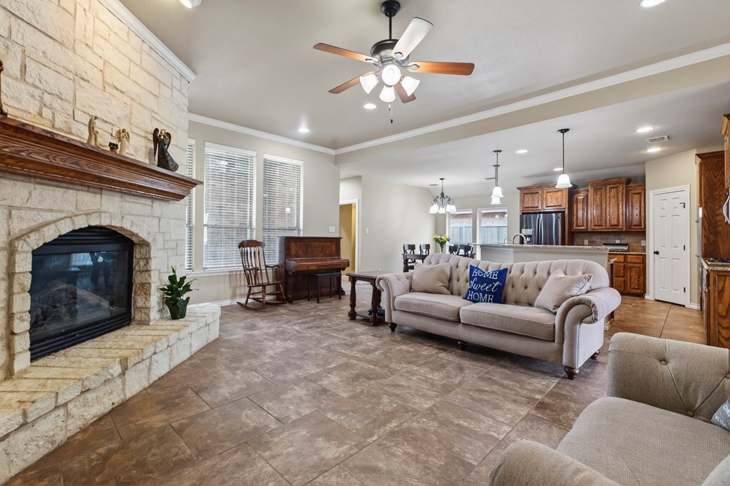 5807 Pedernales, Midland, Texas image 6