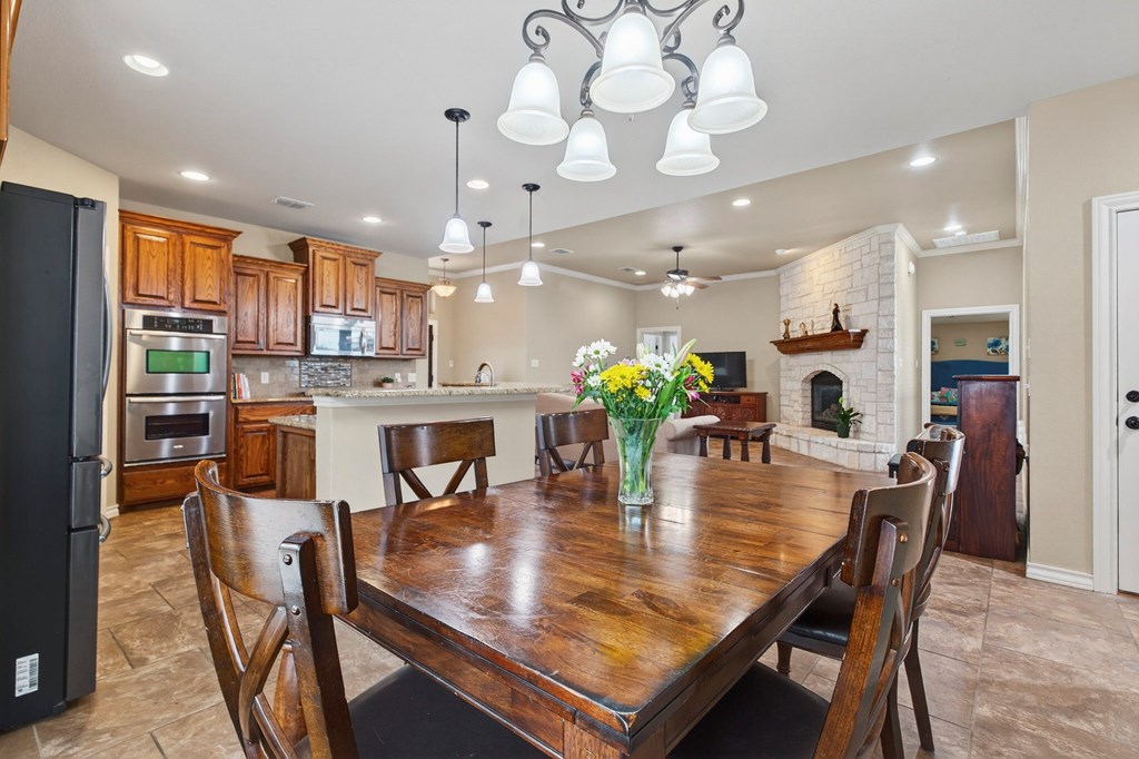 5807 Pedernales, Midland, Texas image 14