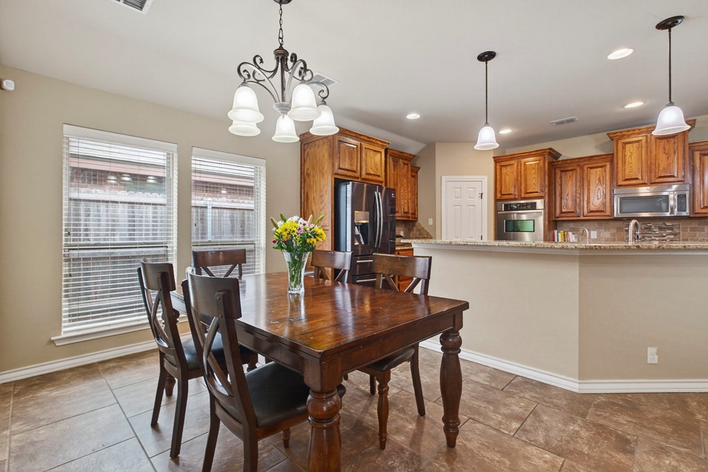 5807 Pedernales, Midland, Texas image 16
