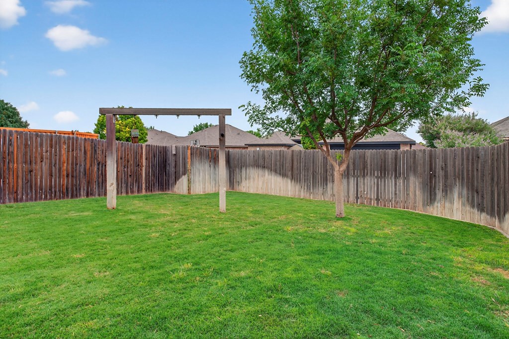 5807 Pedernales, Midland, Texas image 37