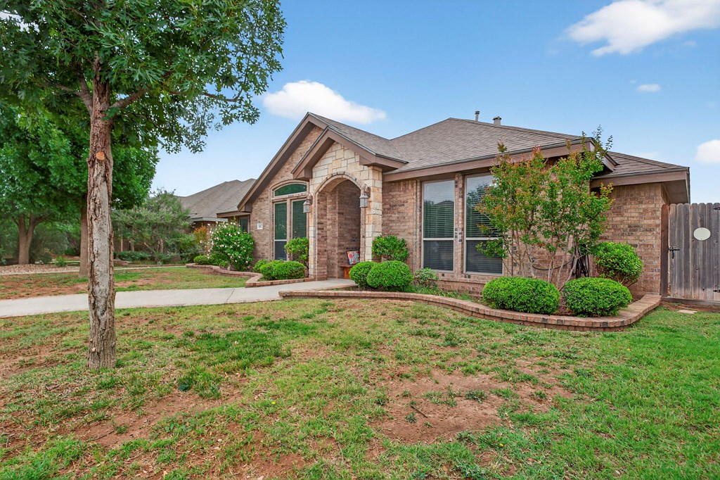 5807 Pedernales, Midland, Texas image 3