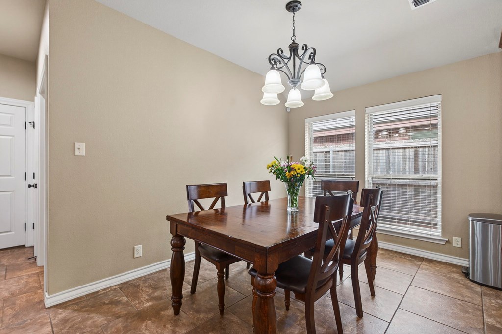 5807 Pedernales, Midland, Texas image 15