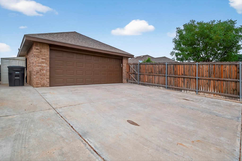 5807 Pedernales, Midland, Texas image 42