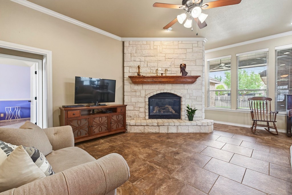 5807 Pedernales, Midland, Texas image 5