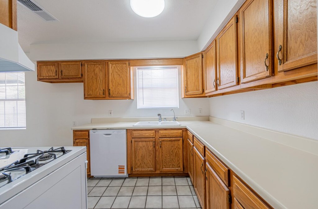 4604 Kiowa Drive, Midland, Texas image 7