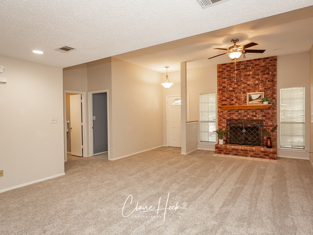 2105 Westwind Dr, Midland, Texas image 2