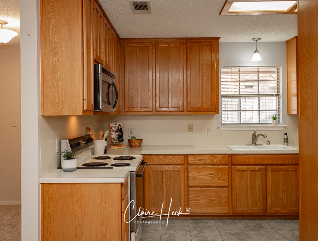 2105 Westwind Dr, Midland, Texas image 9