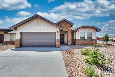 Homes For Rent - 8206 E County Rd 111<br/> Midland, TX 79706