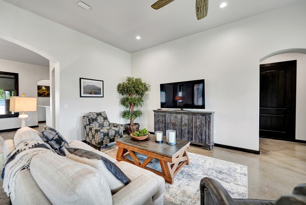 2304 Texland Circle, Midland, Texas image 47