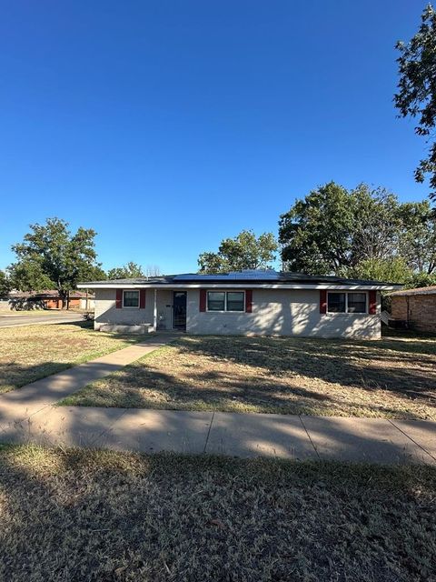 Homes For Sale - 2609 36th St<br/> Snyder, TX 79549