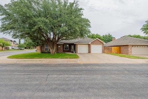 Homes For Sale - 5412 San Saba Court<br/> Midland, TX 79707