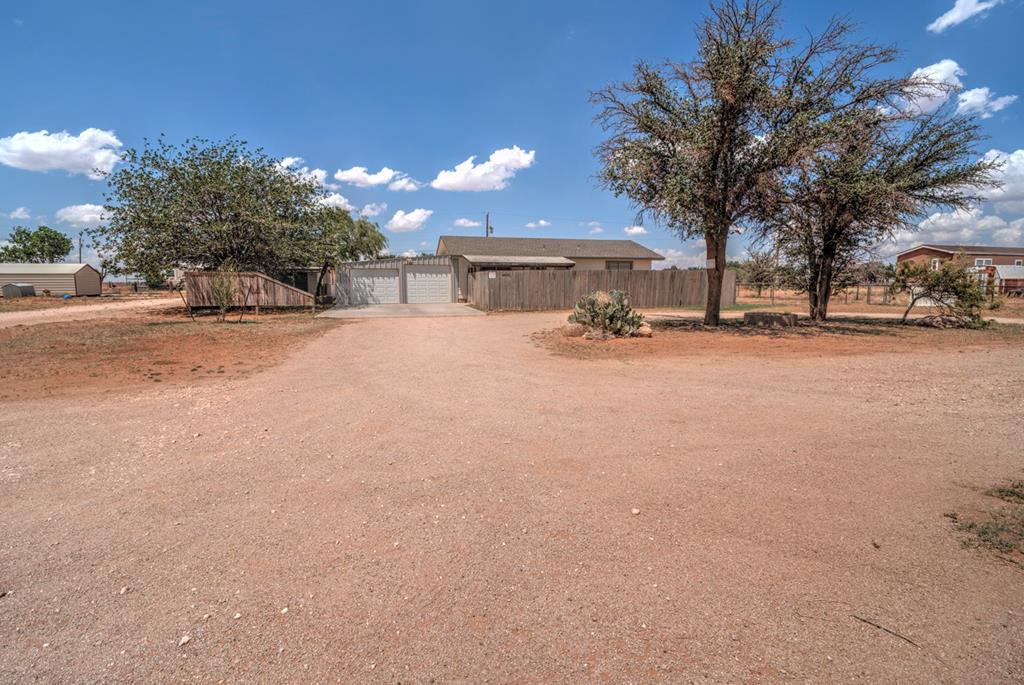 4606 N County Rd 1135, Midland, Texas image 1