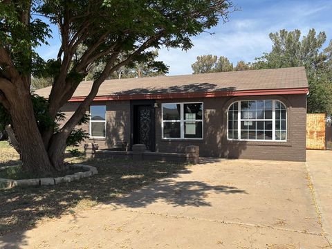 Homes For Sale - 1603 E Pine<br/> Midland, TX 79705