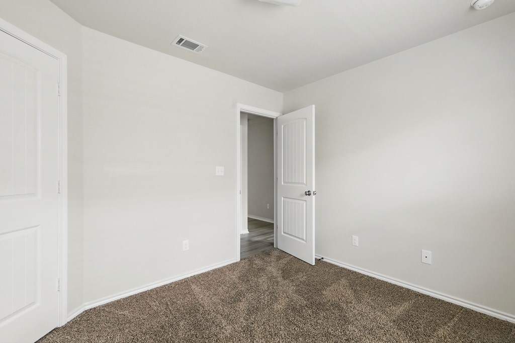 1008 Shea Lane, Midland, Texas image 28