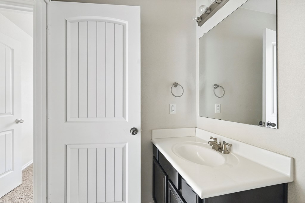 1008 Shea Lane, Midland, Texas image 31