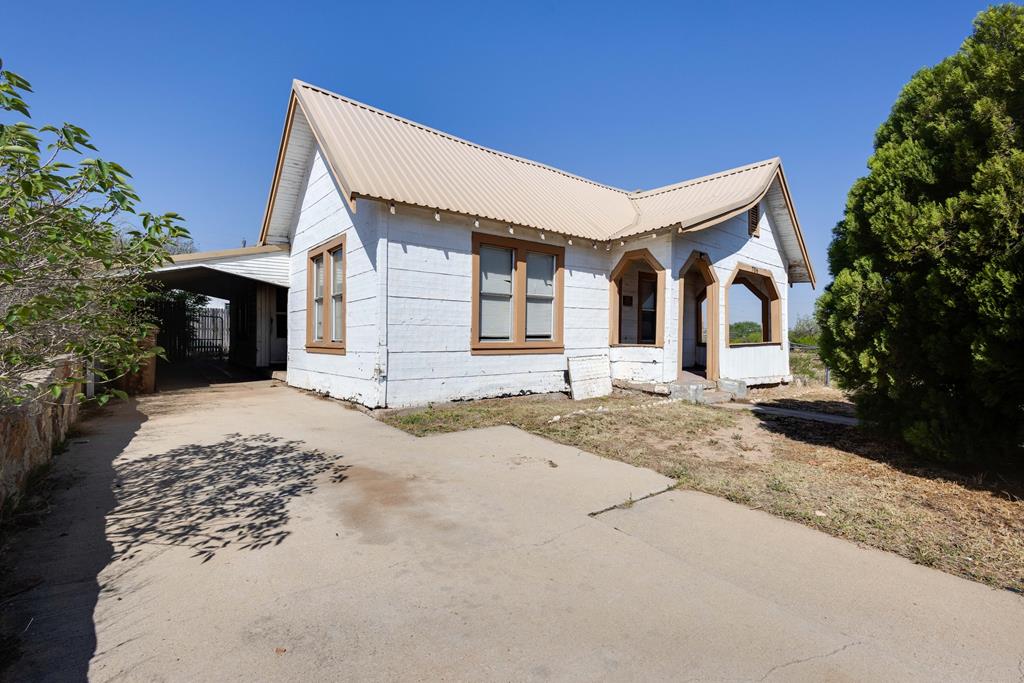 706 Goliad St, Big Spring, Texas image 1