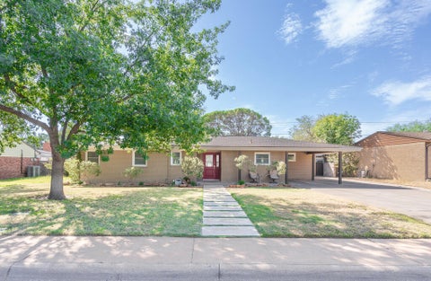 Homes For Sale - 2005 Douglas Ave<br/> Midland, TX 79701