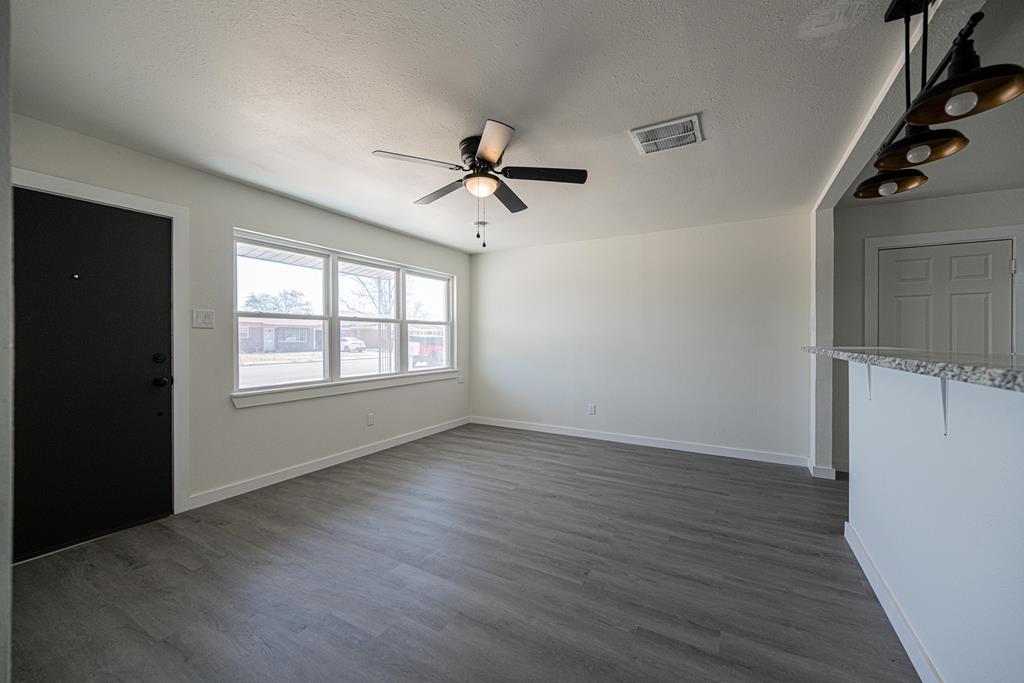 4604 Versailles Dr, Midland, Texas image 5