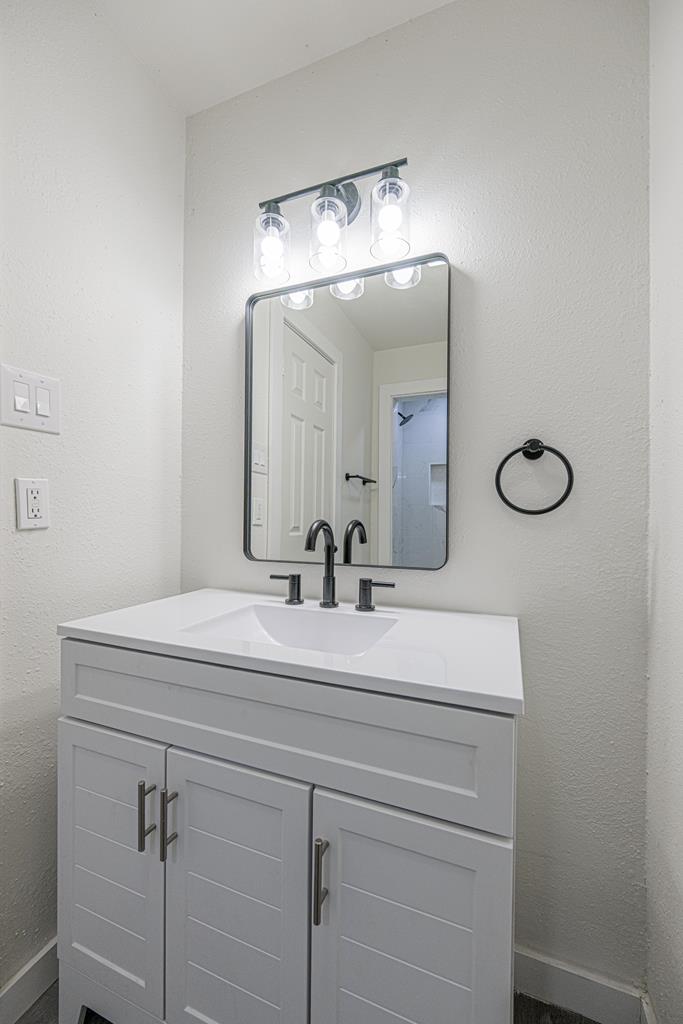 4604 Versailles Dr, Midland, Texas image 33