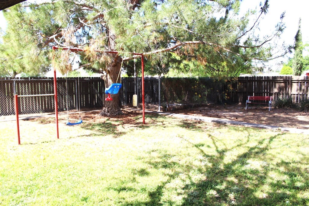 307 S Summit St, Fort Stockton, Texas image 24