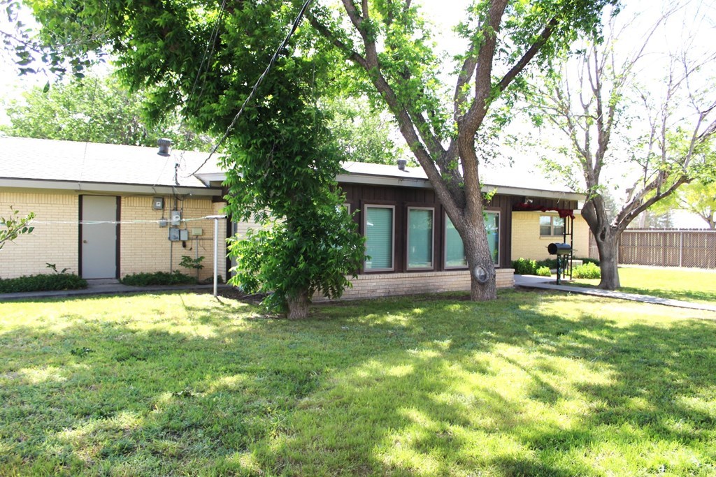 307 S Summit St, Fort Stockton, Texas image 32