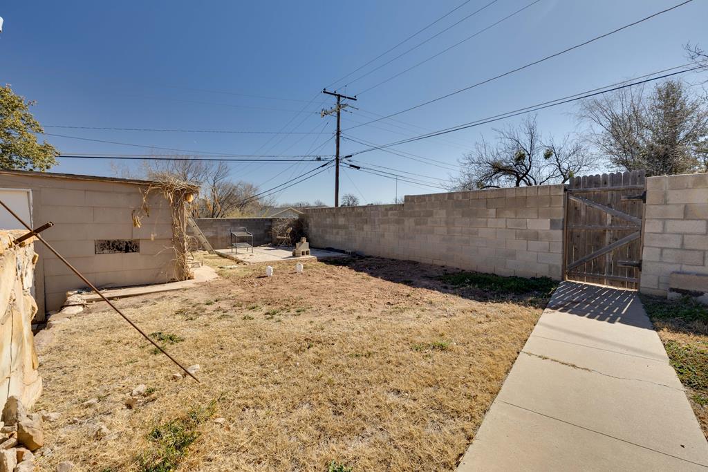 801 W 16th St, Big Spring, Texas image 8