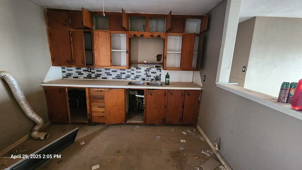 341 Bass St, Crane, Texas image 16