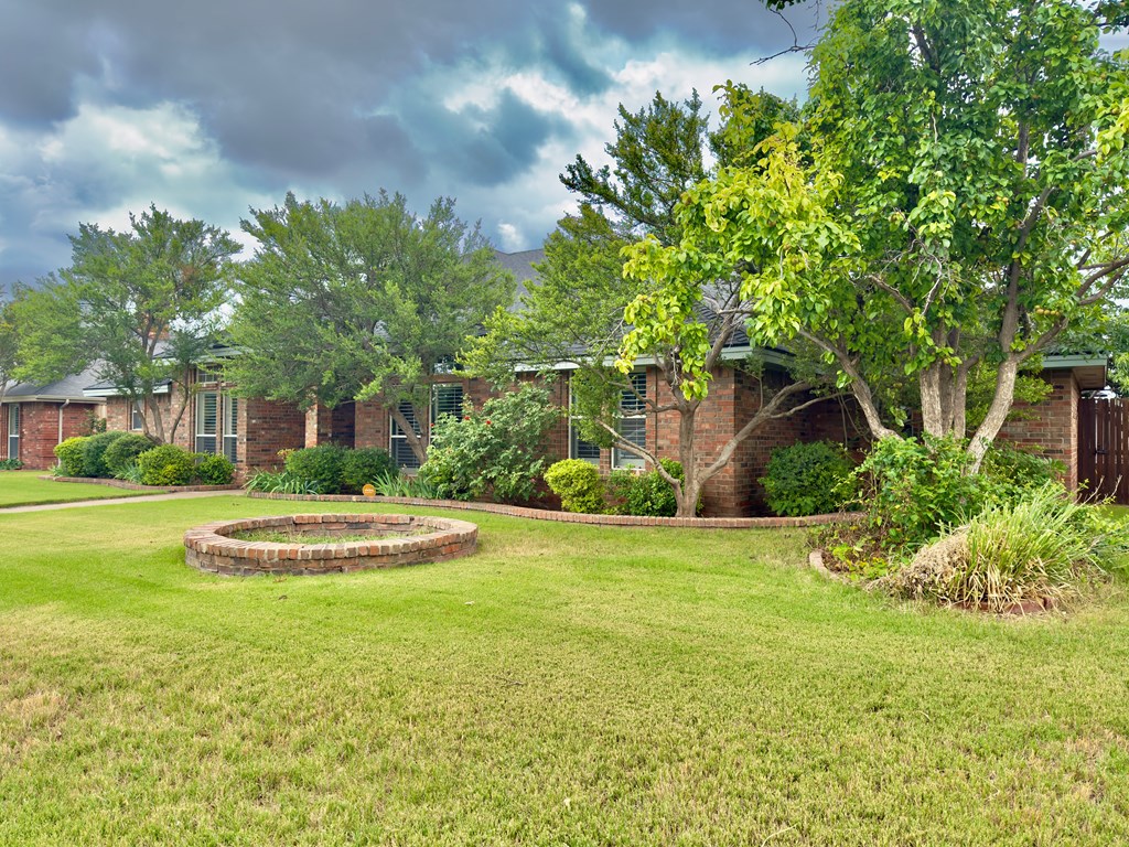 4109 Edgebrook Dr, Midland, Texas image 3