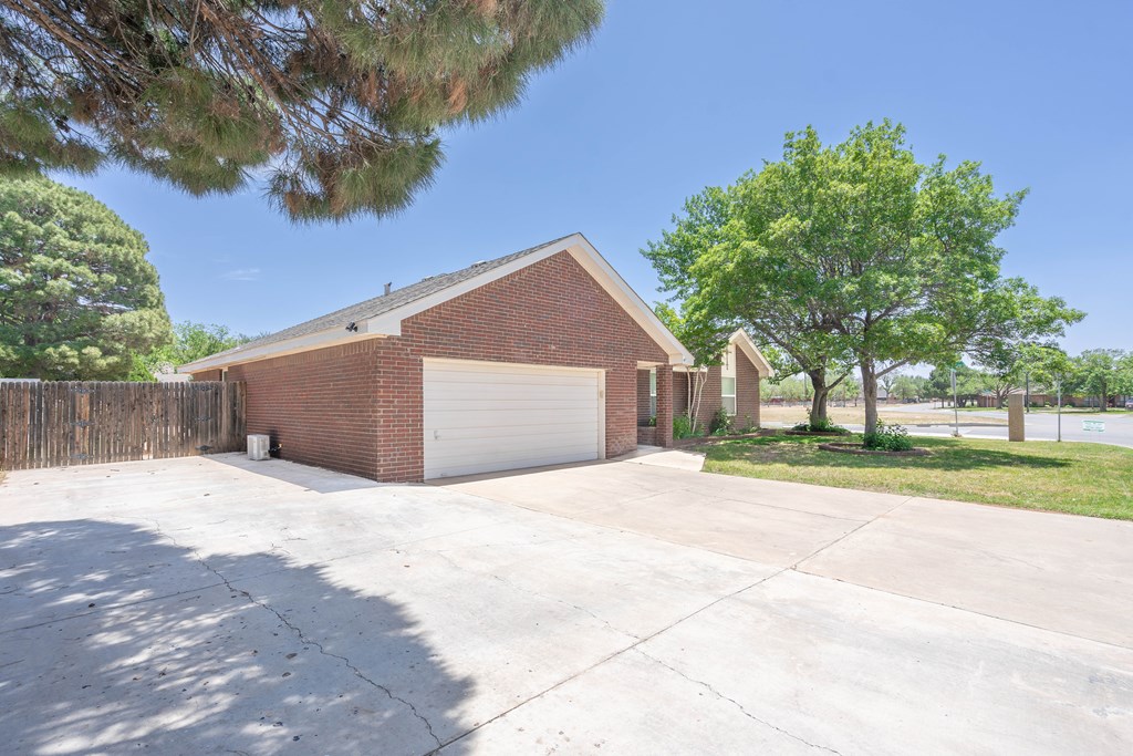 6100 Oriole Dr, Midland, Texas image 3