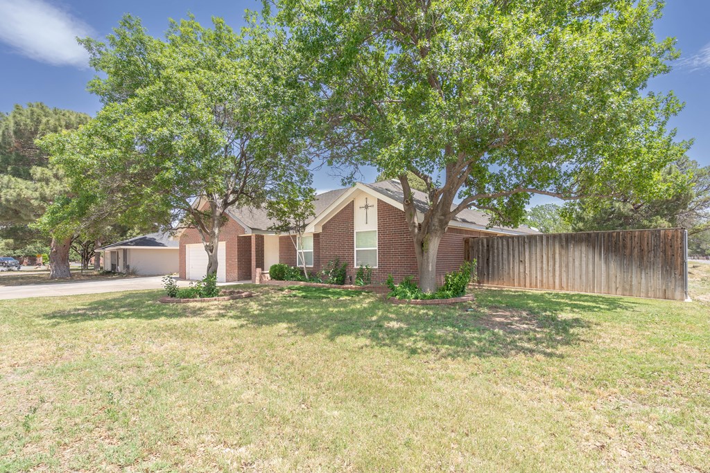 6100 Oriole Dr, Midland, Texas image 2