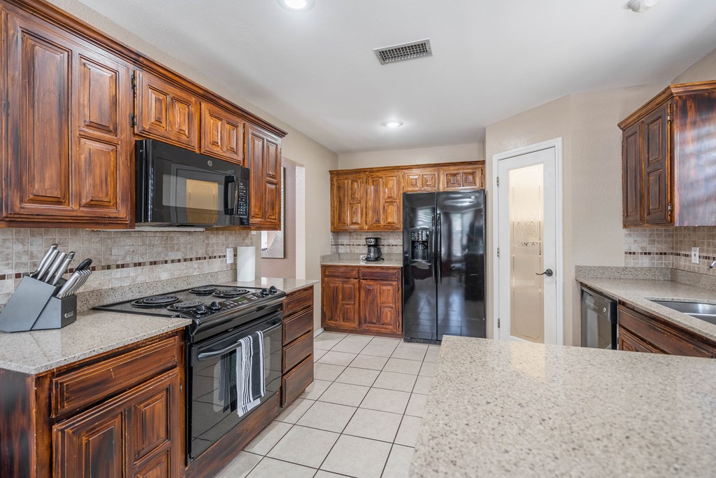 6100 Oriole Dr, Midland, Texas image 17