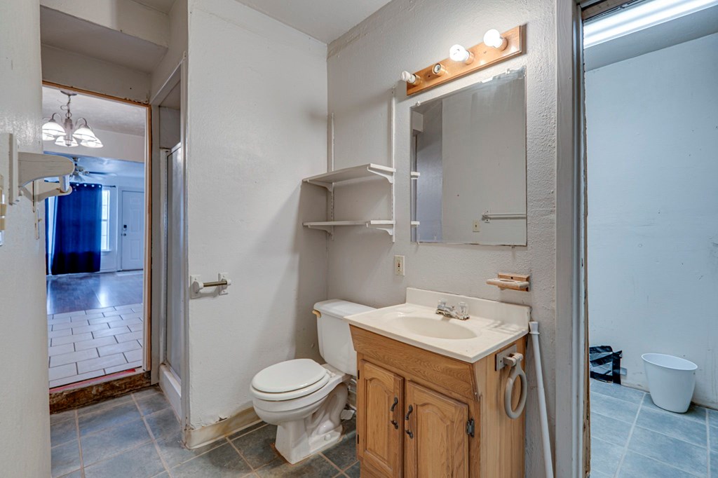 1300 S Mineola St, Midland, Texas image 40
